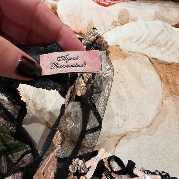 Agent Provocateur Black and Pink Floral Lace Bra Set 3 pieces 32E/3/3 - Picture 6 of 9